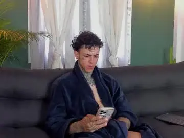 Chaturbate Free Porn Cam of aron_ford