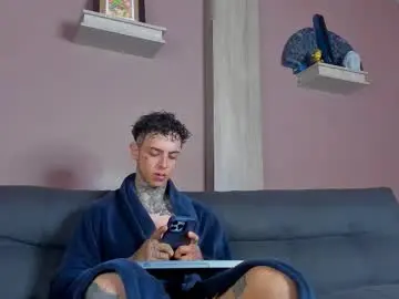 Chaturbate Adult Webcam of aron_ford