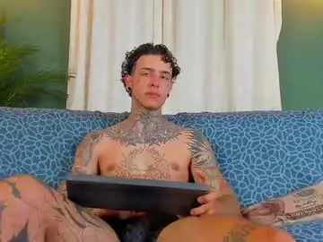 Chaturbate Free Live Porn of aron_ford