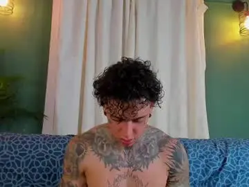 Chaturbate Live Sex of aron_ford