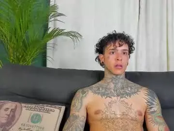 Chaturbate Watch Live Sex Cams of aron_ford