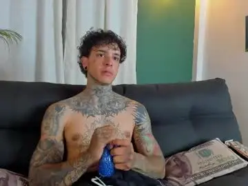 Chaturbate Best live sex cam show of aron_ford