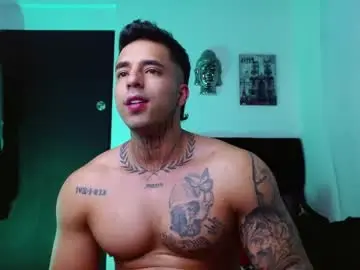 Chaturbate Live Porn of darius_phoenix