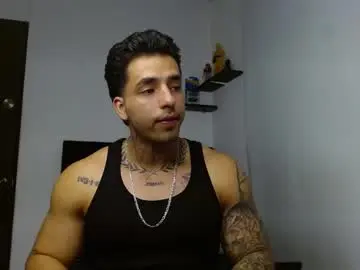 Chaturbate Live Sex of darius_phoenix