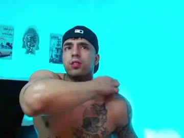 Chaturbate Live Porn of darius_phoenix