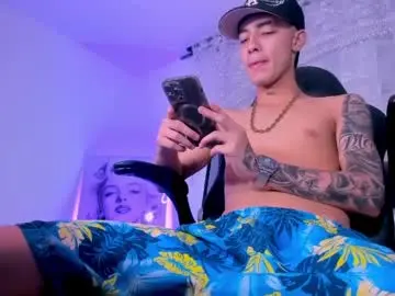 Chaturbate Live Sex Cam of dereck_boyy_
