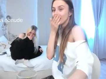 Chaturbate Sex Cam of 1i1ypa1mer