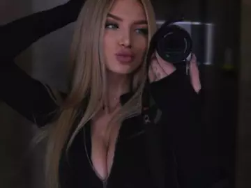 Cherry Watch Live Sex Cams of victoriadminds