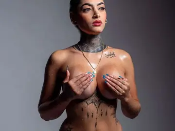 Cherry Adult Video Chat of dannaberlin