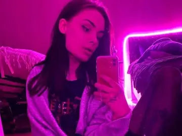 Cherry Free Porn Cam of naughtylorra