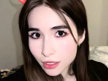 Cherry Live Sex Cam of ashleytoxic