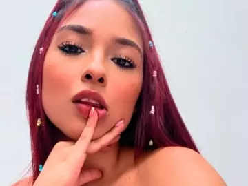 Cherry Sex Cam of saskiasummer