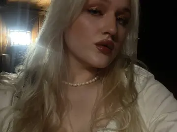 Cherry Free Porn Cam of hotvibez1