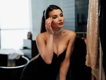 Cherry Free Porn Cam of sofaneumann