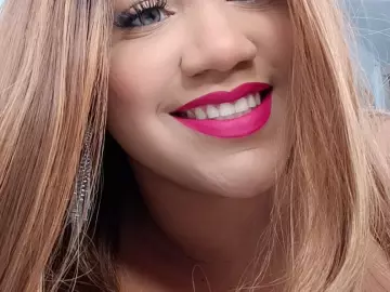 Cherry Watch Live Sex Cams of bellacutey