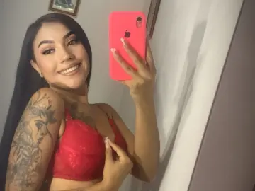 Imlive Live Porn of CharlotteFoxx