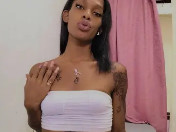 Imlive Live Sex of EveeQueenTSX