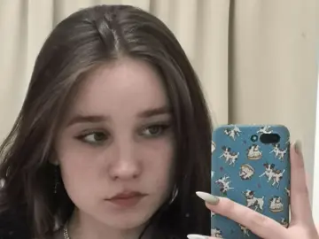 Imlive Adult Webcam of SweetieBlushh