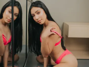 Imlive Live Sex of LauraSquirter_