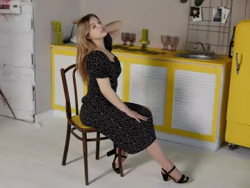 Imlive Live Sex Cam of SimonaShackley