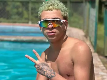 Imlive Free Live Porn of HollmanFronsh920