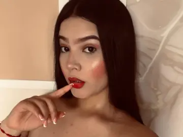 Imlive Live Porn of KiaraClark