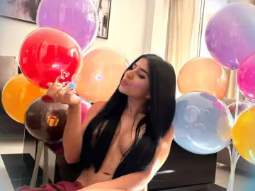 Imlive Adult Webcam of EmmaWoodL