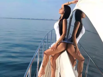 Imlive Nude Webcam of HotGirl1