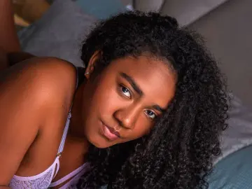 Imlive Free Porn Cam of AmaraRuiz229