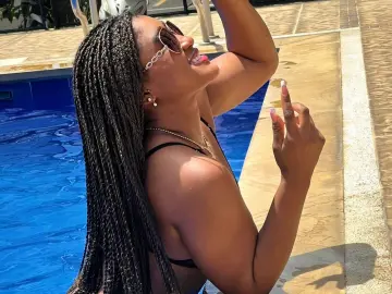 Imlive Sex Cam of MaiaBailey