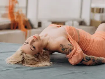 Imlive Sex Chat of LilFLeurs