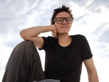 Long nails teen sex chat