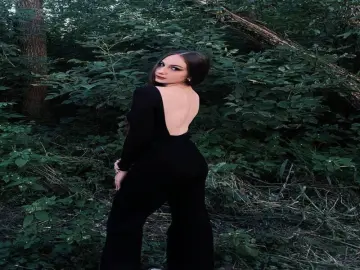 Livejasmin Free Live Porn of AnnamaeQuartieri