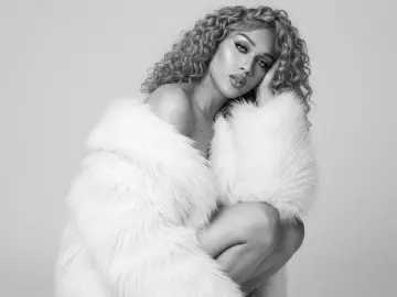 Livejasmin Live Sex of YzaraRoscoe