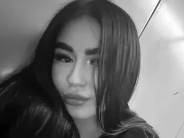 Livejasmin Free Live Porn of YevetteStreeper