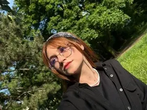 Myfreecams Watch Live Sex Cams of Adelaida