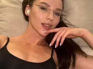 Myfreecams Sex Chat of Sashalong