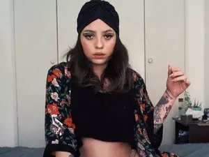 Myfreecams Free Porn Cam of VivianeCrow