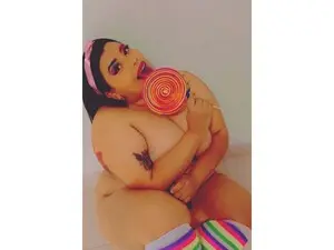 Myfreecams Live Sex Cam of Emilisimim