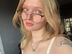 Myfreecams Free Live Porn of BlondeVixen_A