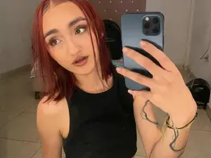 Myfreecams Free Live Porn of Roxanna_g