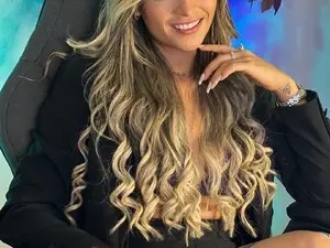 Myfreecams Adult Video Chat of emma_colucci