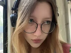 Myfreecams Adult Video Chat of CandyyCrushh