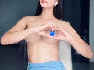 Myfreecams Nude Webcam of Anna_Weells
