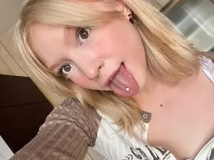 Myfreecams Adult Webcams of CrazyWine