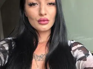 Myfreecams Sex Cam of Arianatattoos
