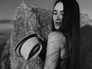 Myfreecams Free Live Porn of Tutti_Frutt1