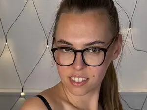 Myfreecams Sex Cam of AriianaDoll