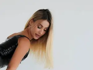 Myfreecams Adult Video Chat of LiaLuvv