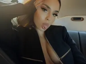 Myfreecams Live Sex Cam of Raisadollface